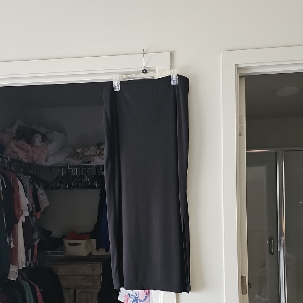 Cherokee Black Midi Skirt